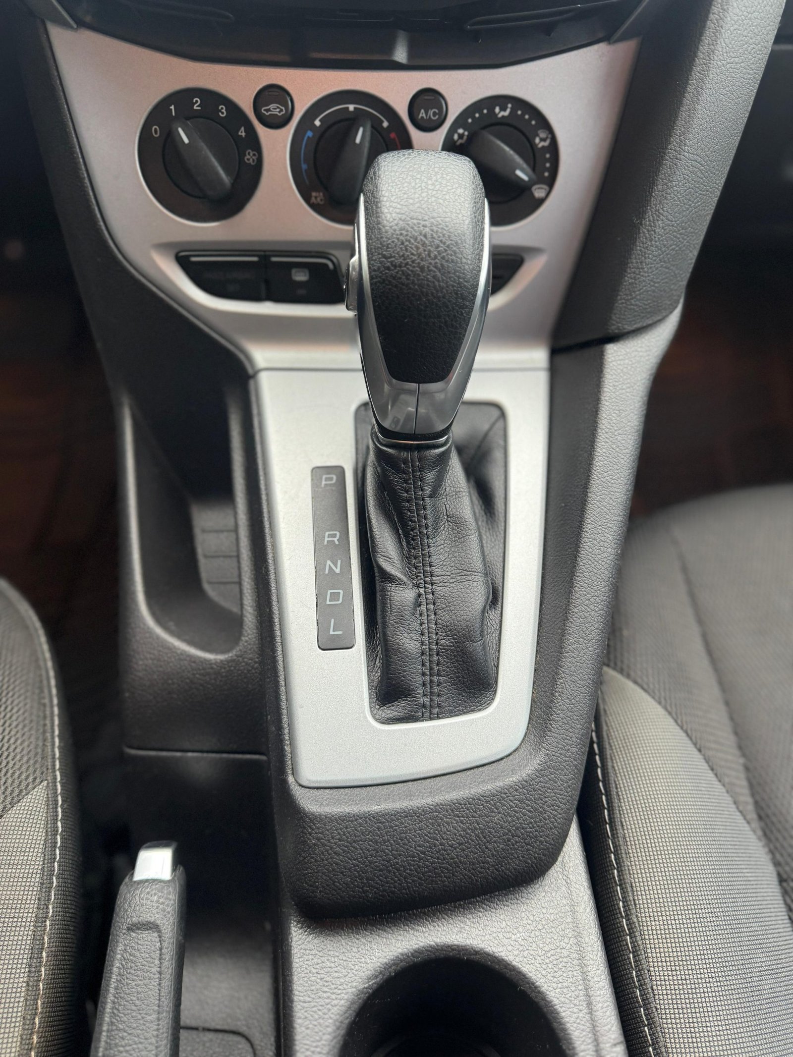 FORD FOCUS SE 2014 - Imagen 8