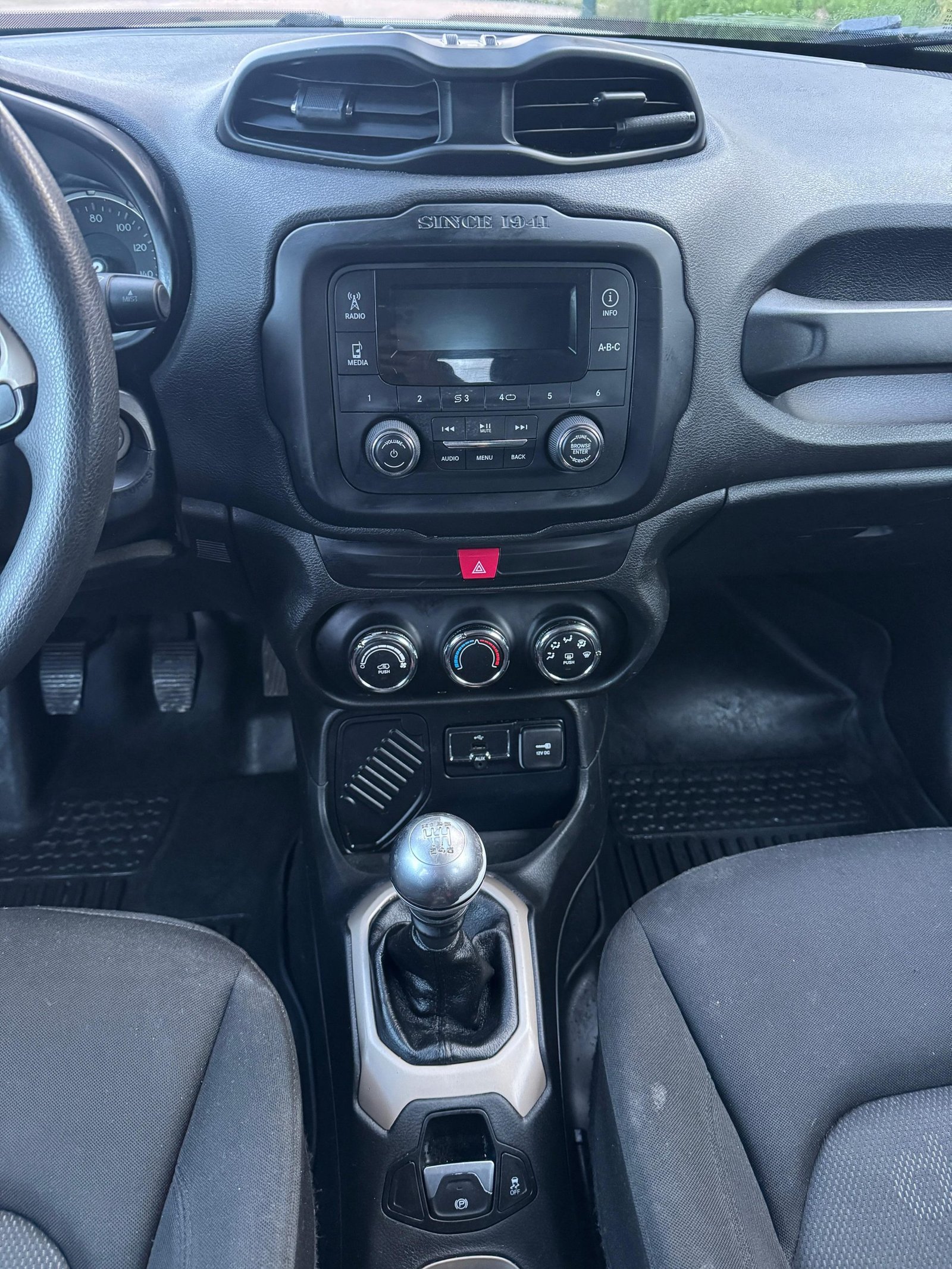 JEEP RENEGADE 2016 - Imagen 11